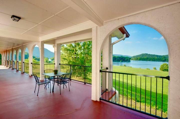 Williams Island Room At Tennessee Riverplace Чаттануґа Екстер'єр фото